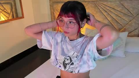           online show from March 31, 7:58 pm