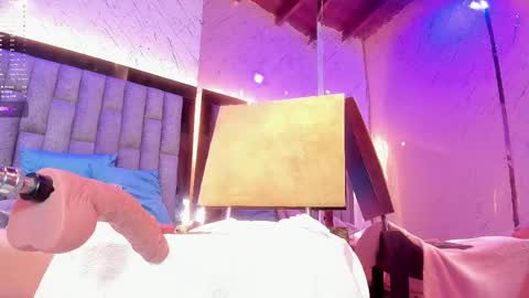 Snapshot of emmaduque chatting on March 3, 2:04 am Emma Duque online show from March 3, 2:04 am