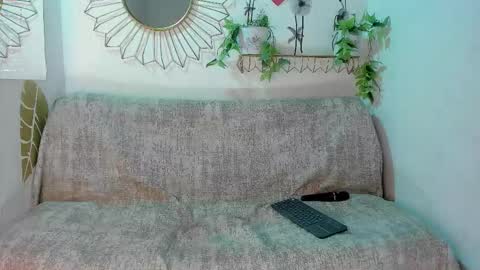 Snapshot of emmaduque chatting on November 8, 7:45 pm Emma Duque online show from November 8, 7:45 pm