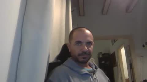 Snapshot of emmagold123 chatting on January 6, 4:34 pm Ariel online show from January 6, 4:34 pm