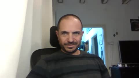 Snapshot of emmagold123 chatting on February 6, 4:47 pm Ariel online show from February 6, 4:47 pm