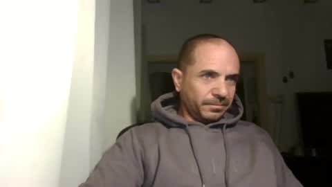 Snapshot of emmagold123 chatting on February 9, 2:49 am Ariel online show from February 9, 2:49 am