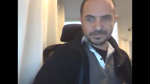 Snapshot of emmagold123 chatting on February 13, 4:07 pm Ariel online show from February 13, 4:07 pm