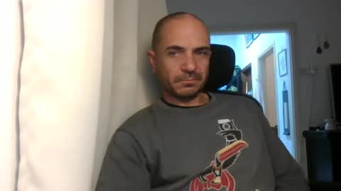 Snapshot of emmagold123 chatting on February 17, 5:43 pm Ariel online show from February 17, 5:43 pm