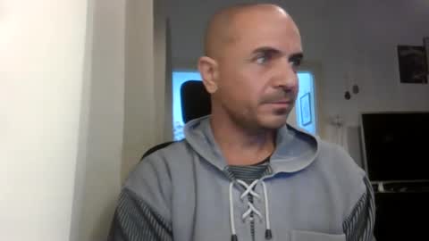 Snapshot of emmagold123 chatting on February 22, 6:08 pm Ariel online show from February 22, 6:08 pm