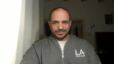 Snapshot of emmagold123 chatting on March 3, 3:52 am Ariel online show from March 3, 3:52 am