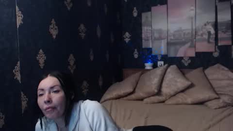 EmmaGoldX online show from February 1, 8:51 pm