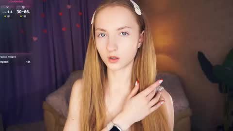 Snapshot of emmalaflame chatting on February 15, 8:22 pm Emma day Wendy night online show from February 15, 8:22 pm