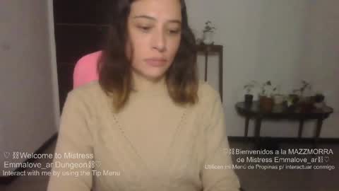 Snapshot of emmalove_ar chatting on June 3, 10:15 pm emmalove_ar online show from June 3, 10:15 pm