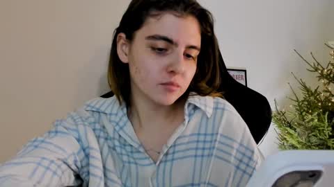 Emma online show from December 30, 7:21 pm