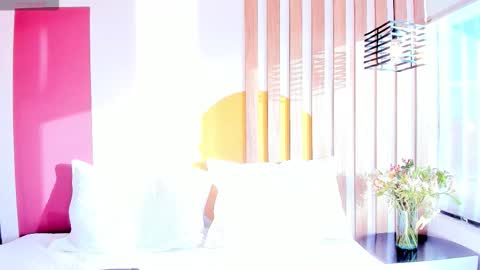 Snapshot of emmanaughty_ chatting on October 24, 9:44 pm emmanaughty_ online show from October 24, 9:44 pm