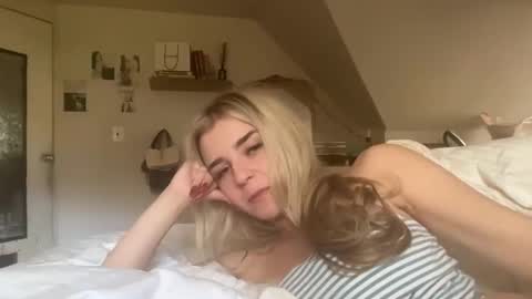 EmmaAngel online show from November 5, 3:34 pm