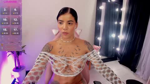 Emma Russell online show from January 31, 7:18 pm