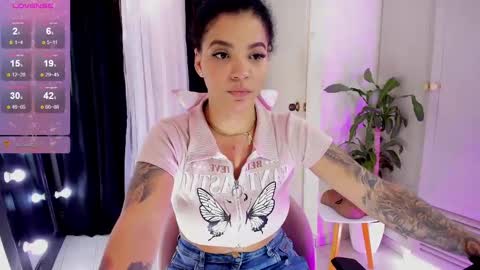 Emma Russell online show from October 1, 9:21 pm