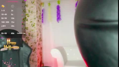 Sara online show from October 5, 11:41 am