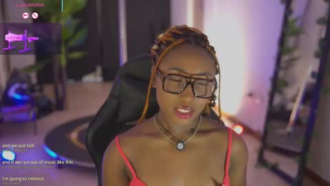 Sara online show from March 5, 11:39 am