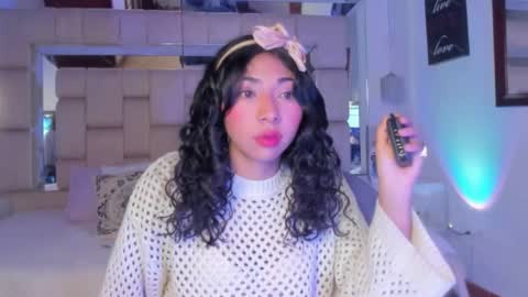 Snapshot of emmaskinny_ chatting on April 21, 3:35 am Emma online show from April 21, 3:35 am