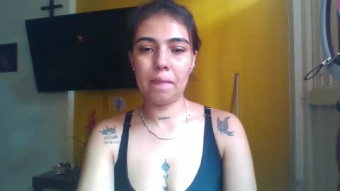 EmmaSplycer online show from April 28, 6:46 pm