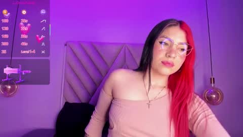 Snapshot of emmaswift1 chatting on September 29, 2:38 am Emma online show from September 29, 2:38 am