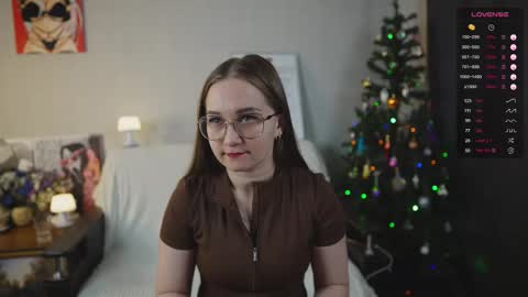 Mia online show from December 20, 10:00 am