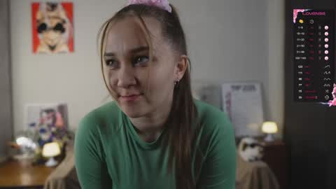 Mia online show from April 16, 7:58 pm