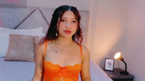 EMMAWILIAMS online show from April 21, 12:44 pm
