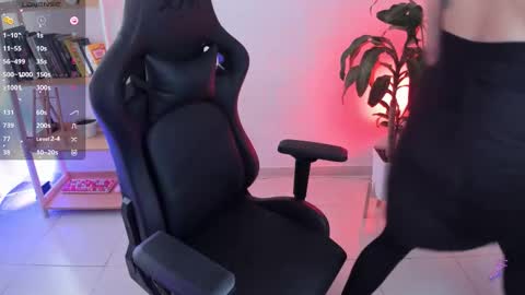 EMMA online show from February 14, 3:31 pm