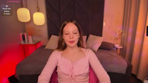 Iris online show from March 7, 1:41 pm