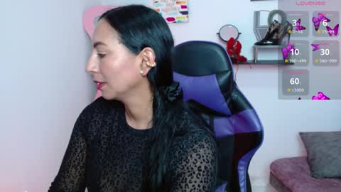 Emmi Cam online show from March 25, 1:17 pm