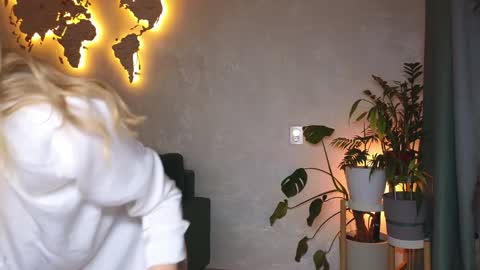 Miss Emmi online show from February 19, 4:58 pm