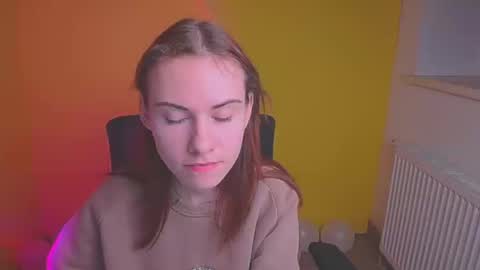 Emmi online show from February 18, 3:21 pm