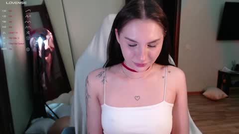 Emily online show from April 9, 5:18 pm