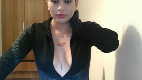 emmie online show from December 2, 3:03 pm