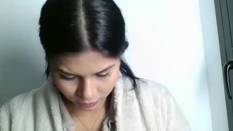 emmie online show from February 10, 1:44 pm