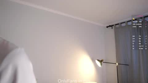 Aurora online show from December 17, 7:47 am