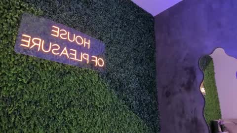 Emmiily online show from March 11, 6:10 am