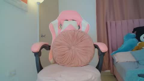 emmily online show from January 31, 9:02 pm