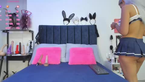          online show from January 25, 11:55 am