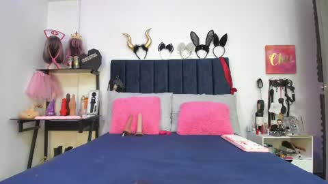          online show from July 18, 1:04 pm