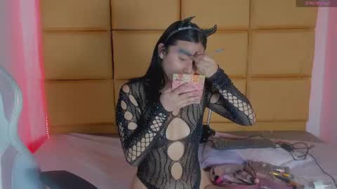 emmily_jade_ online show from June 15, 2:30 pm