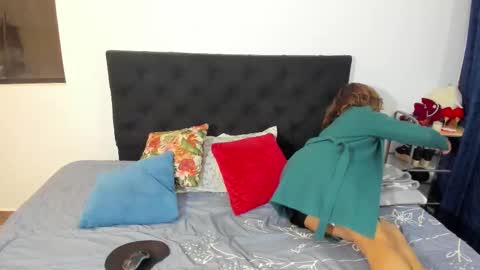 Snapshot of emmilychevalier chatting on February 5, 7:02 am Emmily online show from February 5, 7:02 am