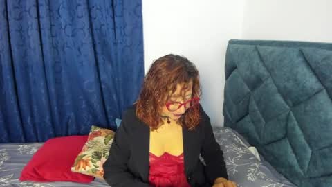 Emmily online show from April 21, 7:14 am