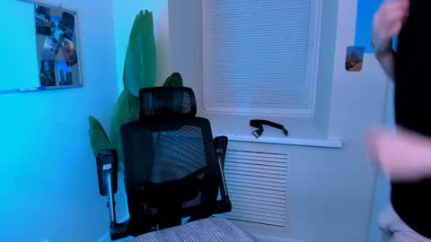 Emmit online show from March 20, 10:20 am