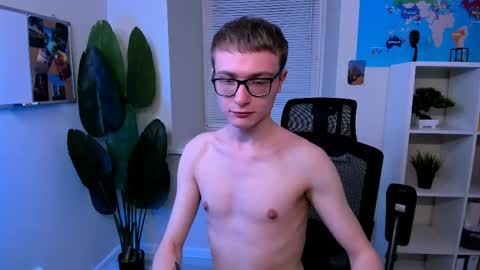 Emmit online show from April 20, 1:47 pm