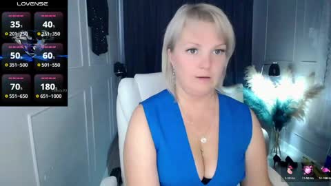 emmmam online show from April 27, 10:35 am