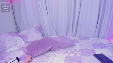 Emmy Heart online show from November 9, 3:27 am