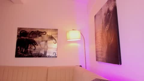 Emmy Heart online show from March 7, 3:58 am