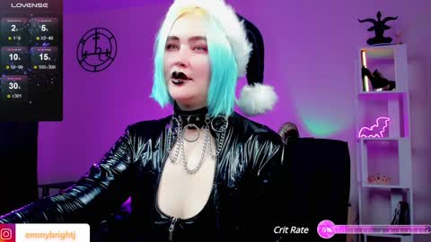 Emmy Bright     50  online show from December 12, 12:38 am