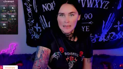 Emmy Bright     50  online show from September 29, 1:44 am