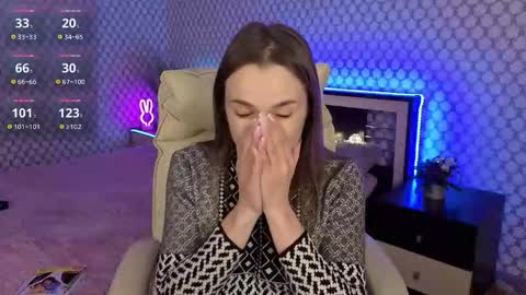 Snapshot of emmyskyy chatting on October 26, 7:09 pm Emma online show from October 26, 7:09 pm
